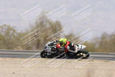 media/Apr-20-2025-CVMA (Sun) [[39090e8767]]/Race 9-Formula LW Twins Shootout/